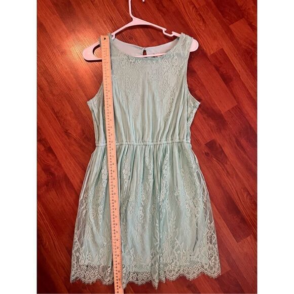 Eyeshadow mint, green lace dress size Large. ￼ - Picture 6 of 8